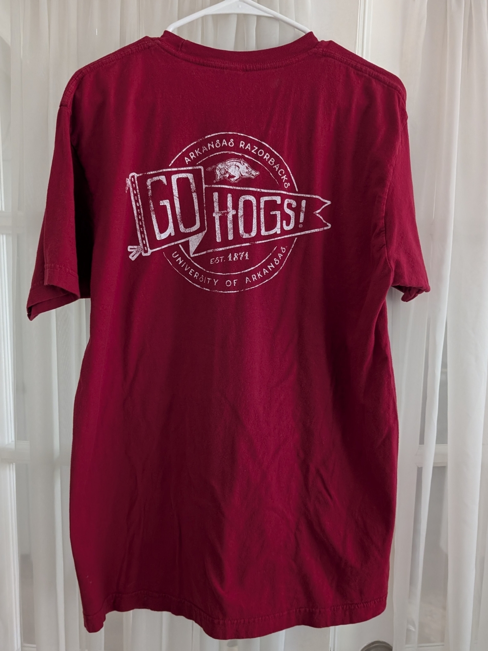 University of Arkansas 'Go Hogs!' Men's Crimson T‑Shirt Size Large - Worn Once